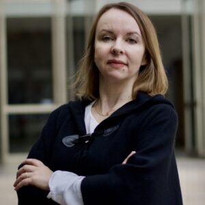 Anna Kowalczyk, Directora Ciencia Política U.Central, autora del análisis sobre estrategias Trump-Putin.