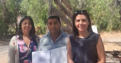 Carolina Leiva (PTI Petorca) entrega informe de gestión y gobernanza del agua a OUA, detallando sus problemas.