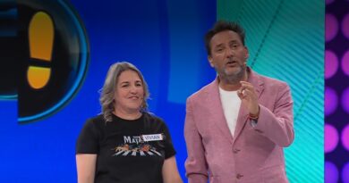 Daniel Fuenzalida y Vivian en Ahora Caigo, el programa de TV líder en rating. Vivian ganó 937.000 pesos.