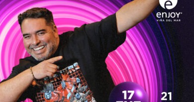 Rodrigo Villegas sonriente, anuncia show de comedia en Enjoy Viña del Mar. 17 ENE, 21H. Entradas en ticketplus.