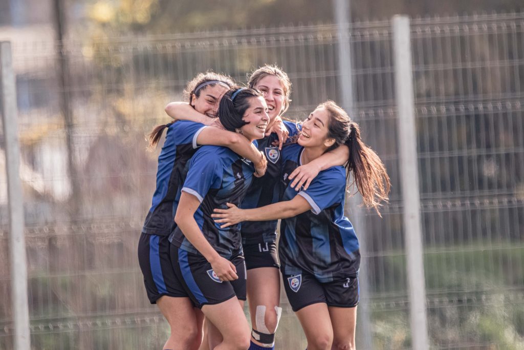Representación de Huachipato en el torneo de fútbol femenino.