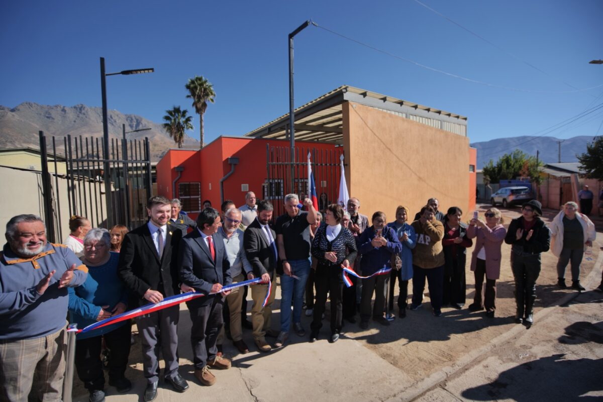 Inauguración de la nueva sede social comunitaria en la población Chorrillos de San Felipe.
