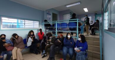 Trabajadores de la salud municipal AFAPS advierten crisis en CESFAM de Viña del Mar.