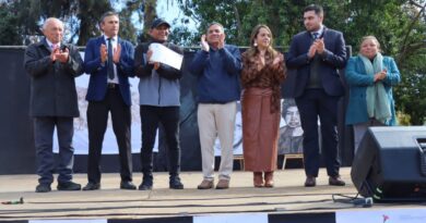Homenaje a Humberto Chupete Suazo en la Plaza de Armas de Quillota en el marco del Día del Patrimonio.