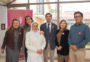 Primera Dama María Pía Adriasola junto a autoridades y representantes de Fundación Las Rosas en el Hogar Santa Juana Jugan de Viña del Mar.