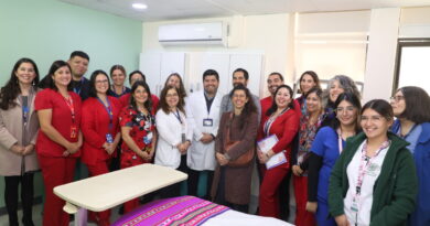 Equipo del Hospital Carlos Van Buren y representantes de la familia Hornauer en la inauguración de las nuevas salas de parto humanizado.