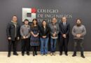 Representantes de ACTI, IPYME, Indra Group y de la Escuela El Guayacán en el Colegio de Ingenieros.
