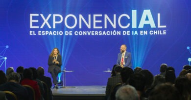 Presentación del programa Exponencial de CENIA y TVN sobre Inteligencia Artificial.