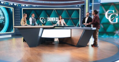 Panel de Carmen Gloria: Fuerte y Claro en su debut por Mega.