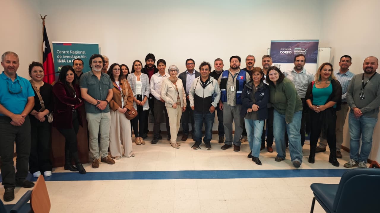 Presentación y lanzamiento de la Guía Práctica para la regularización de Derechos de Agua junto a representantes de Organizaciones de Usuarios de Agua en la Región de Valparaíso.