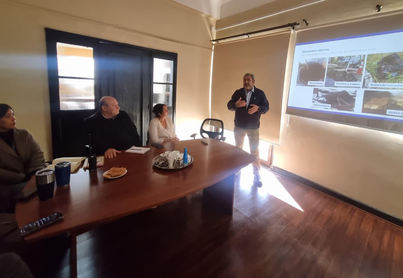 Presentación del Plan Invierno 2026 de Esval en la Delegación Presidencial Provincial de Quillota.