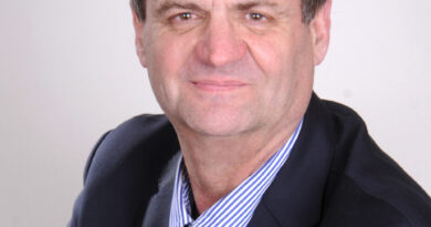 Retrato de Uwe Rohwedder Gremler, Decano de Ingeniería y Arquitectura de la Universidad Central.