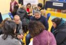 Participantes de la Escuela Abierta de La Cruz en un taller.