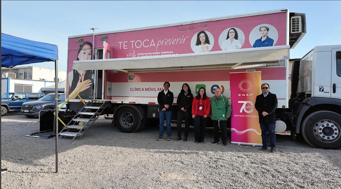 Clínica móvil de Enap, Municipalidad de Concón y FALP para mamografías.