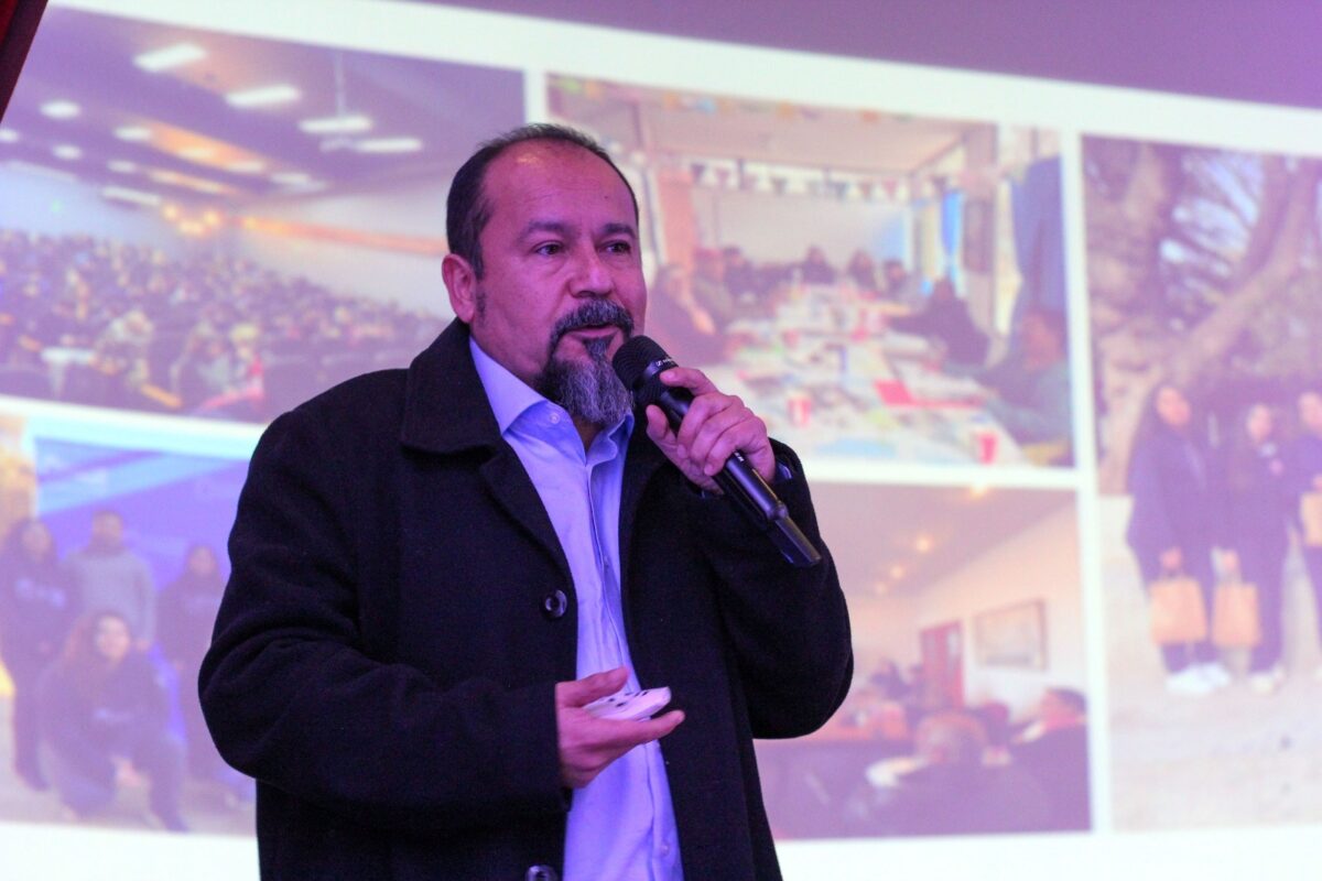 Juan Sandoval, director del Proyecto Conocimientos 2030, durante su intervención.