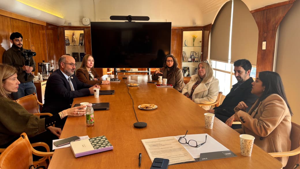 Reunión de trabajo entre los equipos de la Universidad Viña del Mar y ReSimple.