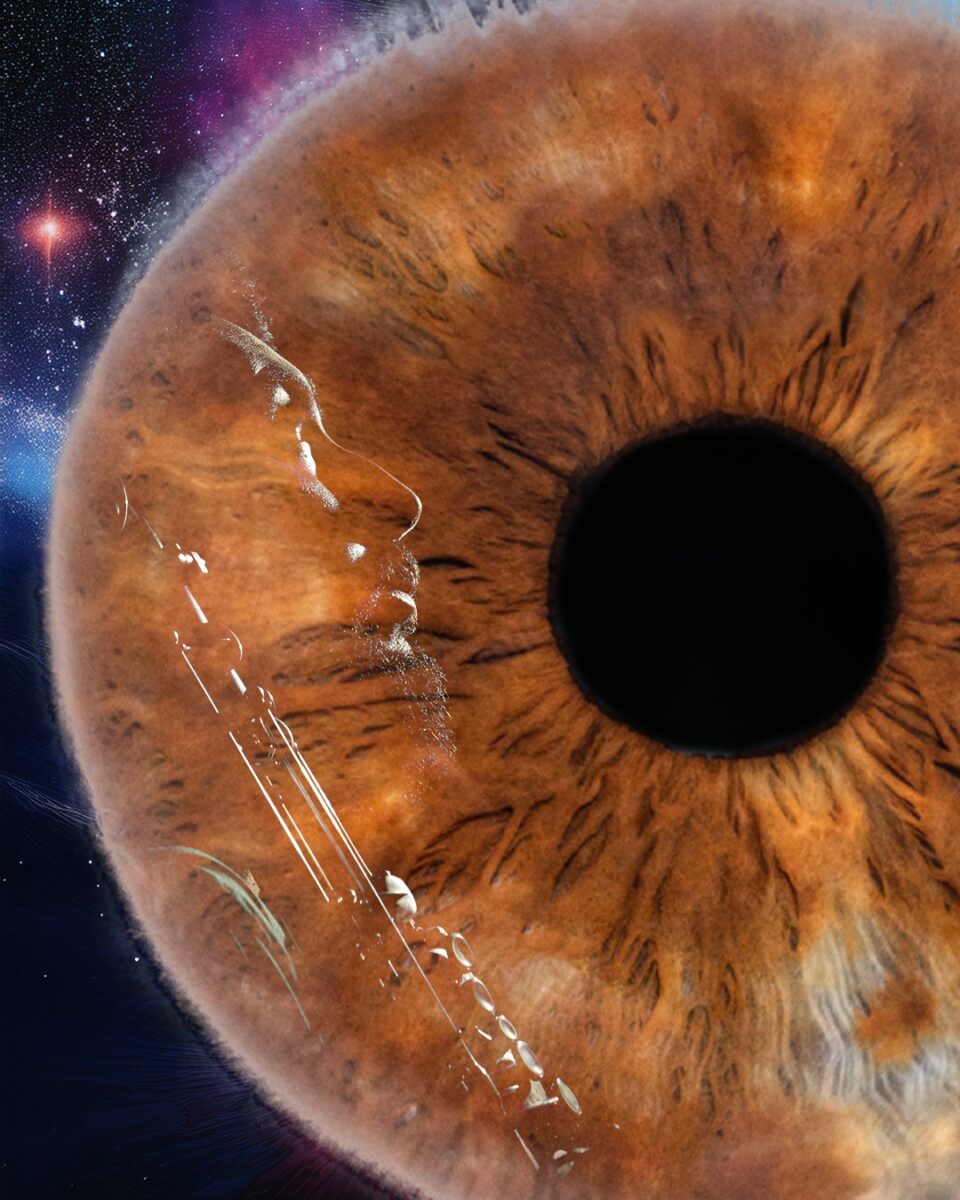 Ilustración artística a color que integra la silueta de un saxofonista dentro de un ojo y un fondo cósmico.