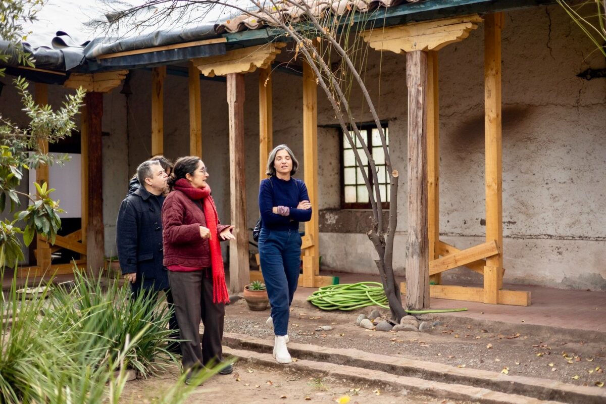 Recorrido de inspección por las dependencias de la Iglesia y Convento de San Francisco de Curimón.