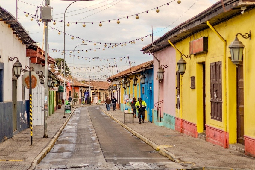 Calle Comercio de Putaendo, declarada Zona Típica por su valor arquitectónico e histórico.