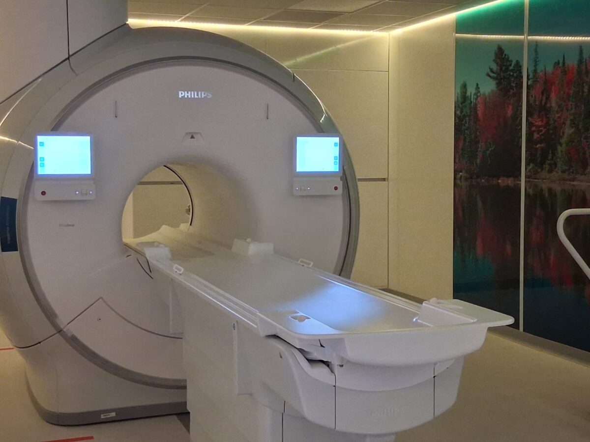 Moderno resonador magnético instalado en el Hospital Provincial Marga Marga.