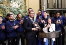 Plantel de Los Leones de Quilpué recibe reconocimiento en el Congreso Nacional junto a autoridades.