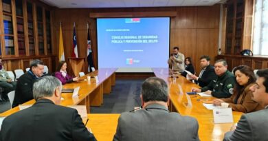 Autoridades regionales reunidas en el Consejo Regional de Seguridad Pública y Prevención del Delito de Valparaíso.
