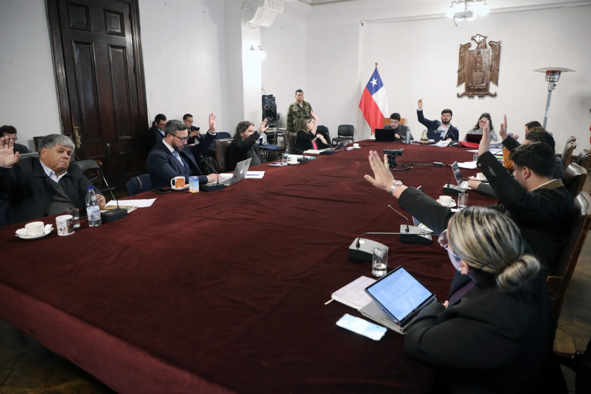 Concejo Municipal de Valparaíso votando la modificación del Plan Regulador Comunal.