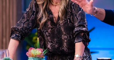 Karen Doggenweiler durante su participación en el set de Mega.