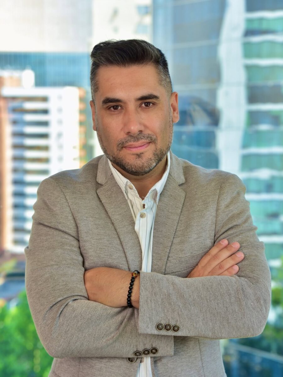 Retrato de Julio Sánchez, periodista y socio de WE Comunicaciones.