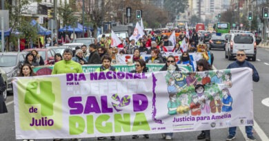 Marcha por el Día Nacional por la Defensa de la Salud Digna en Valparaíso.