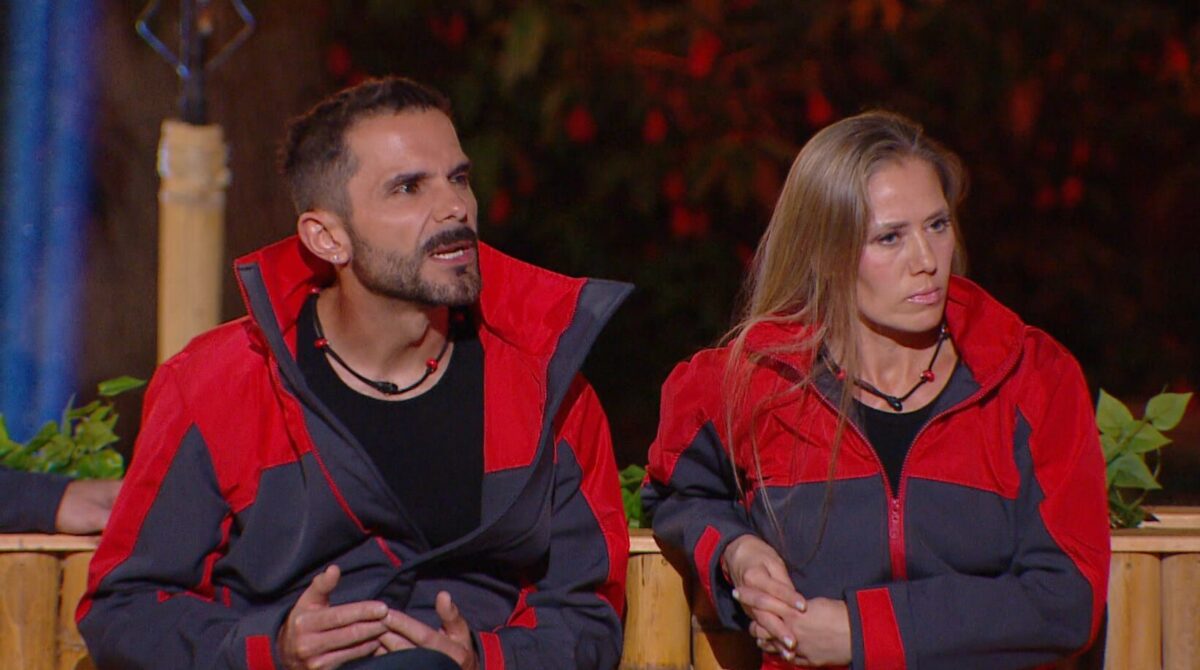Álvaro Ballero y Ludmila durante una tensa discusión en el reality.