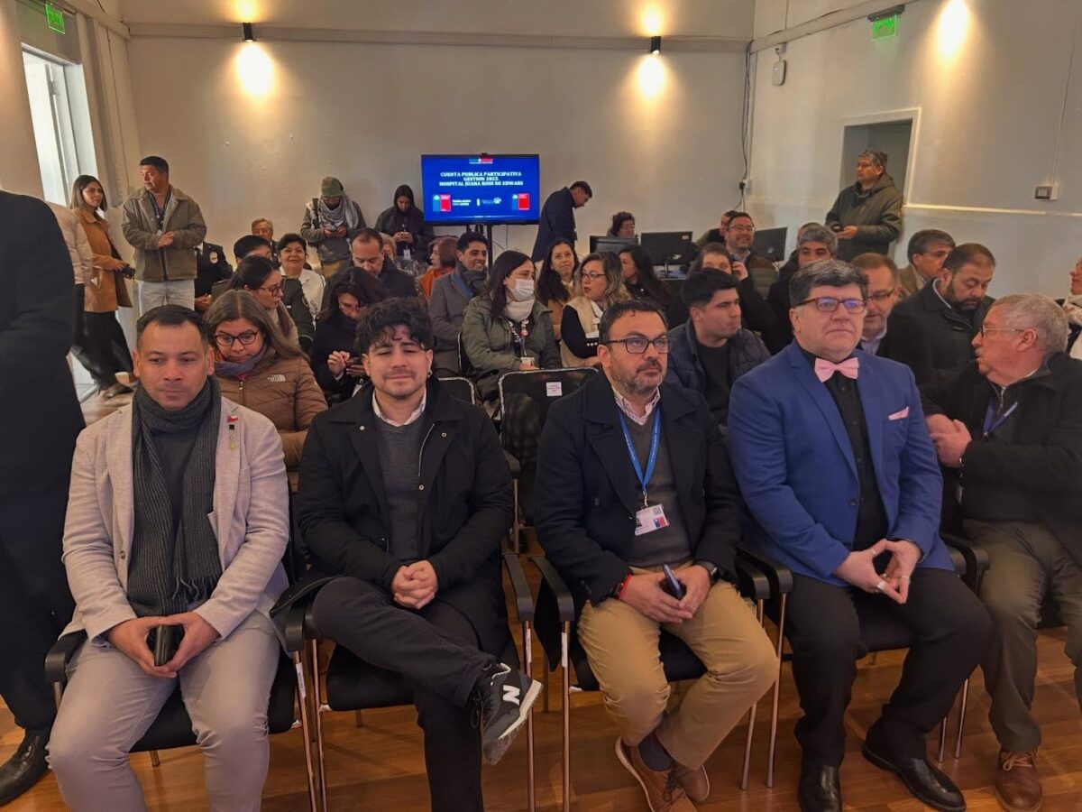 Autoridades y asistentes durante la Cuenta Pública del Hospital de Peñablanca.