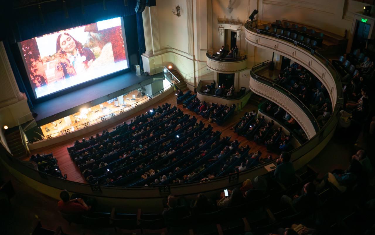 Vista general de la sala de cine durante una proyección del festival.