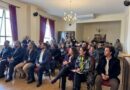 Autoridades y asistentes durante la firma del convenio entre la Municipalidad de Limache y la UVM.