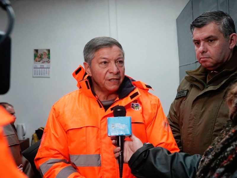 Alcalde de Villa Alemana, Nelson Estay, durante una declaración a la prensa tras el sistema frontal.