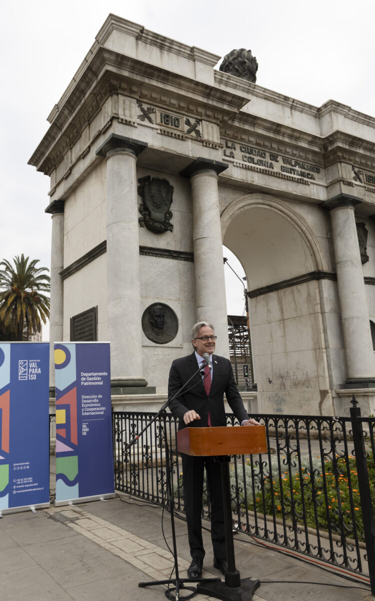 Alcaldesa de Valparaíso, Camila Nieto, durante la ceremonia de inicio del estudio.
