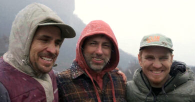 Pangal Andrade y parte del equipo de El clan durante la expedición en la Patagonia.