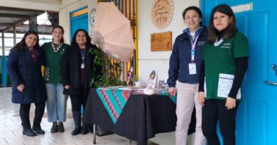 Equipo educativo del jardín infantil Inti Raymi promoviendo la lactancia materna.