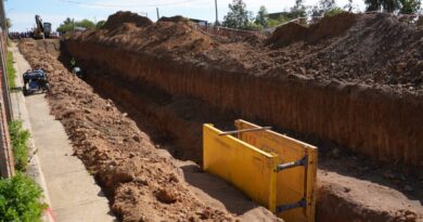 Obras de excavación para el nuevo alcantarillado en Punta de Tralca.